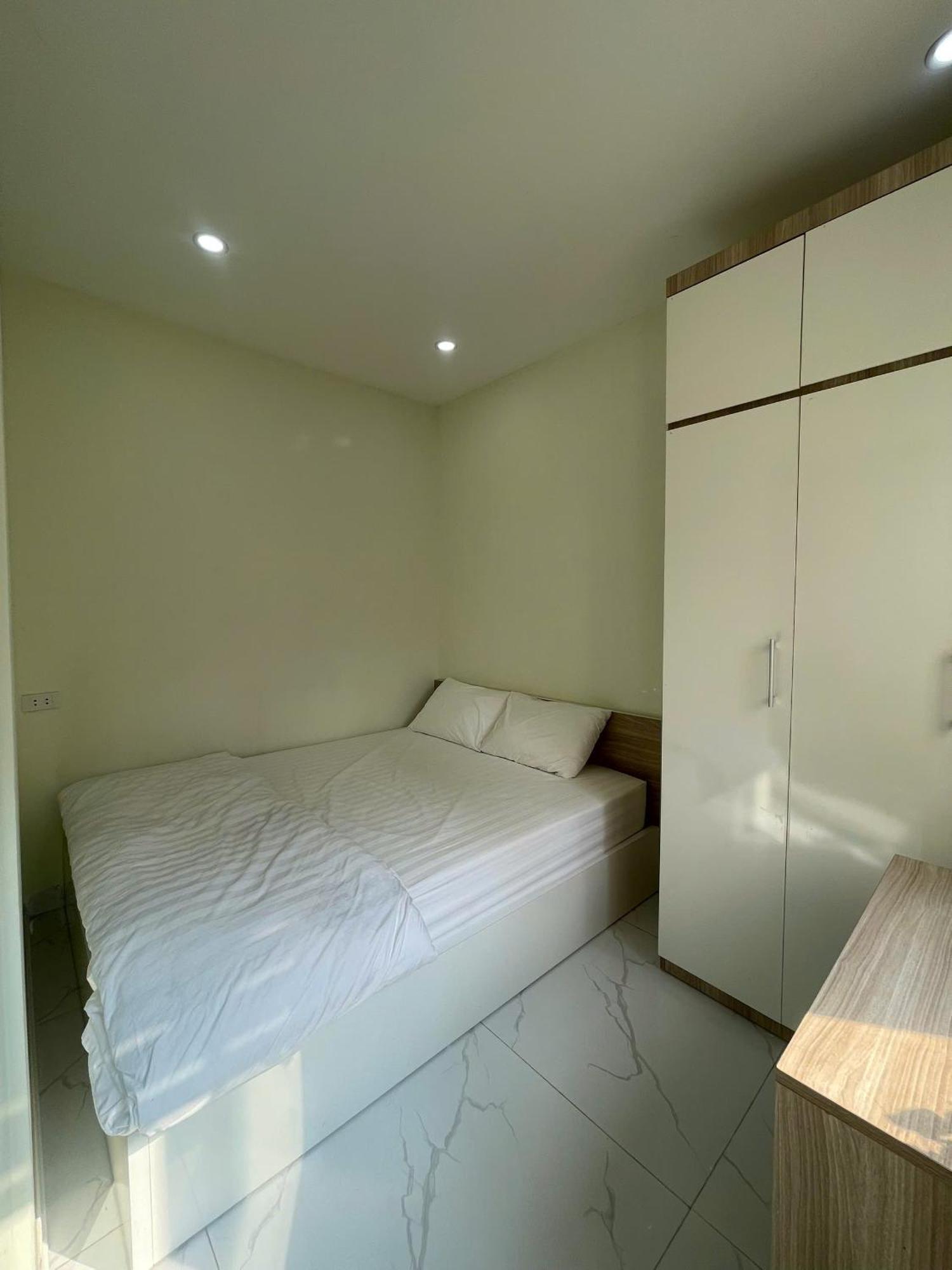 Era Apartment Xuan Thuy Hanoi Buitenkant foto