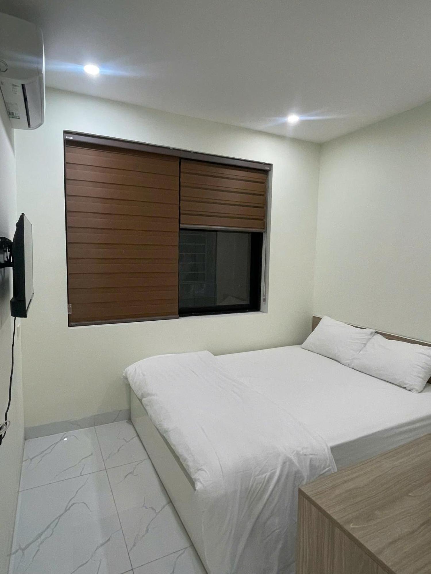 Era Apartment Xuan Thuy Hanoi Buitenkant foto